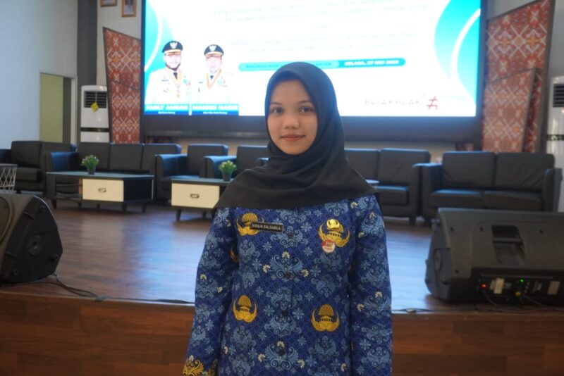 Sisilia Salsabila lulus seleksi CPNS Kota Padang di usia 19 tahun. (Foto: Diskominfo Padang)