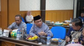 Wakil Wali Kota Padang Maigus Nasir menggelar coffee morning bersama BPJN Sumbar di Aula Kantor BPJN Sumbar, Jumat (23/5/2025). (Foto: Diskominfo Padang)