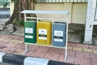 Pemko Padang menambah tong sampah di arena Car Free Day (CFD). (Foto: Diskominfo Padang)