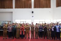 Wali Kota Padang, Fadly Amran membuka Musrenbang RPJMD Kota Padang Tahun 2025–2029 di Gedung Pertemuan Bagindo Aziz Chan, Balai Kota Aia Pacah, Selasa (6/5/2025). (Foto: Prokopim Padang)