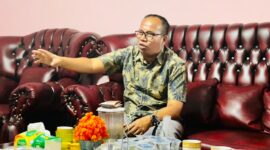 Koordinator Divisi Penanganan Pelanggaran Bawaslu Sumbar, Vifner, memimpin supervisi terhadap penanganan pelanggaran Pilkada Pasaman pada Kamis (8/5/2025). (Foto: Ist)