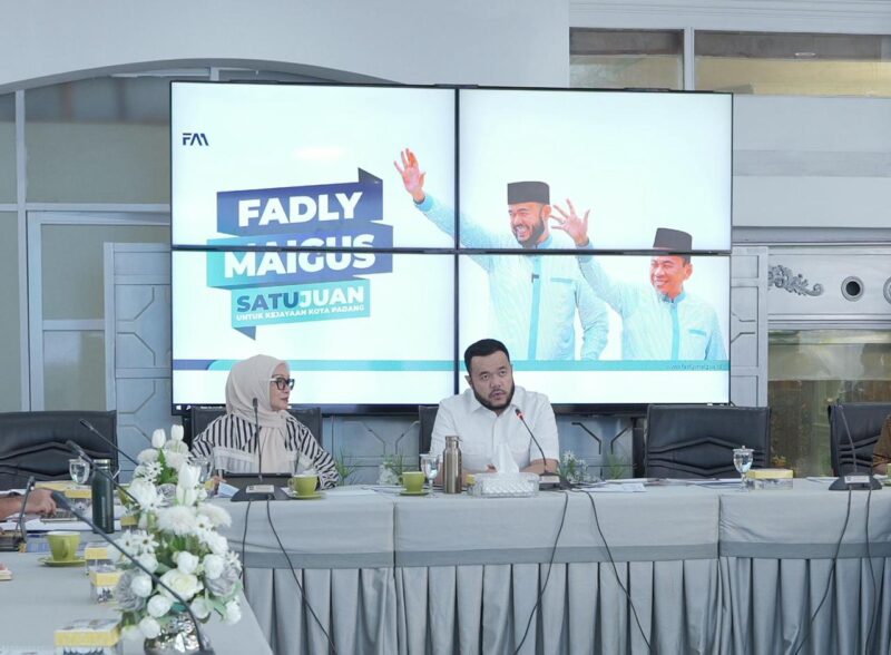 Wali Kota Padang Fadly Amran pastikan efisiensi dan ketepatan sasaran untuk realisasi Progul. (Foto: Prokopim Padang)