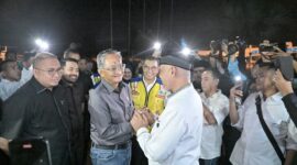 Gubernur Sumbar Mahyeldi menyambut Menteri Pekerjaan Umum, Dody Hanggodo di BIM, Jumat (2/5/2025). (Foto: adpsb)