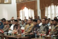Wakil Bupati Tanah Datar, Ahmad Fadly mengikuti Forum Dialog Nasional Percepatan Pembentukan KMP di Auditorium Gubernur Sumbar, Kamis (29/5/2025). (Foto: Prokopim Tanah Datar)
