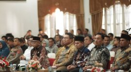 Wakil Bupati Tanah Datar, Ahmad Fadly mengikuti Forum Dialog Nasional Percepatan Pembentukan KMP di Auditorium Gubernur Sumbar, Kamis (29/5/2025). (Foto: Prokopim Tanah Datar)