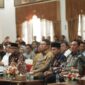 Wakil Bupati Tanah Datar, Ahmad Fadly mengikuti Forum Dialog Nasional Percepatan Pembentukan KMP di Auditorium Gubernur Sumbar, Kamis (29/5/2025). (Foto: Prokopim Tanah Datar)