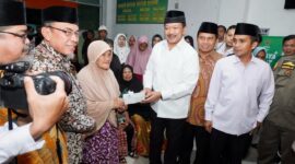Ketua Baznas RI, Noor Achmad, meluncurkan program Z-Auto di halaman Kantor Baznas Kota Padang, Rabu (29/5/2025). (Foto: Prokopim Padang)