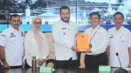 Pemko Padang mengadakan Exit Meeting bersama BPK Perwakilan Provinsi Sumbar, Rabu (14/5/2025). (Foto: Prokopim Padang)