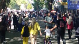 Warga Kota Padang saat berolahraga di kawasan Car Free Day (CFD). (Foto: Ist)