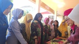 GOW Kota Padang menggelar pelatihan menjahit di Palanta Rumah Dinas Wali Kota, Rabu (21/5/2025). (Foto: Prokopim Padang)