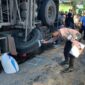 Bus ALS terguling di Jalan Prof Hamka, Bukit Surungan, Kecamatan Padang Panjang Barat, Kota Padang Panjang, sekitar pukul 08.15 WIB, Selasa (6/5/2025). (Satlantas Polres Padang Panjang)