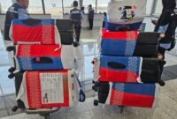 Otoritas Bandara Madinah sita 100 slop rokok dari koper jemaah asal Indonesia. (Foto: Kemenag)