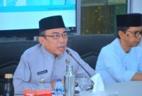 Wakil Wali Kota Padang, Maigus Nasir memimpin rapat koordinasi persiapan pelaksanaan program MBG di Gedung Putih, Kediaman Resmi Wali Kota, Jumat (16/5/2025). (Foto: Prokopim Padang)