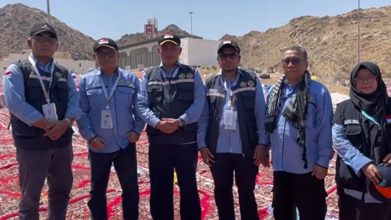 PPIH menyampaikan keterangan usai selesaikan tugas di Muzdalifah. (Foto: Ist)