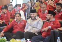 Wali Kota Padang Fadly Amran menghadiri Reuni akbar lintas angkatan SMOA, SGO, dan SGO Bapor tahun 2025 di Bagindo Aziz Chan Youth Center, Minggu (22/6/2025). (Foto: Prokopim Padang)