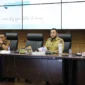 Wali Kota Padang Fadly Amran memberikan arahan dalam rapat bulanan jajaran Kepala OPD di ruang Abu Bakar Jaar, Balai Kota Padang, Senin (16/6/2025). (Foto: Prokopim Padang)
