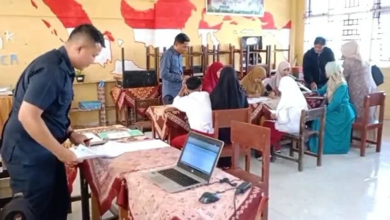 Disdikbud Padang Panjang resmi menetapkan teknis pelaksanaan SPMB Tahun Ajaran 2025/2026 untuk jenjang SD dan SMP. (Foto: Kominfo Padang Panjang)