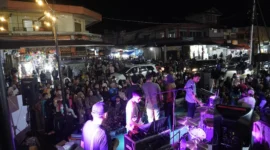 Lomba vlog dan fotografi meriahkan live music di Pasar Pusat Padang Panjang, Minggu (8/6/2025). (Foto: Kominfo Padang Panjang)