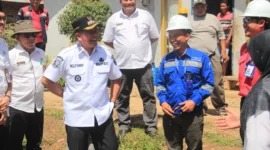 Bupati Pasaman Welly Suhery saat sosialisasi jelang persiapan PSPE Geothermal Bonjol, Kamis (11/6/2025), di Aula Kantor Camat Bonjol. (Foto: Diskominfotik Pasaman)