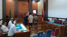 Pengadilan Negeri Kelas 1A Padang memutuskan sanksi denda terhadap PKL yang melanggar aturan berjualan di kawasan terlarang. (Foto: Humas Satpol PP Padang)