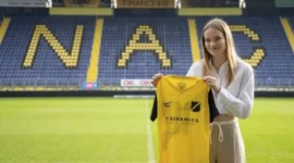 Isa Guusje Warps, striker timnas wanita yang dinaturalisasi PSSI memiliki garis keturunan dari Padang. (Foto: FB Diskominfo Padang)