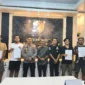 Empat pelaku pungli di Pantai Air Manis diamankan usai aksinya terhadap wisatawan Malaysia viral di media sosial. (Foto: FB Diskominfo Padang)