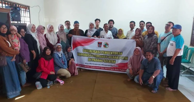 Sosialisasi pembentukan Koperasi Kelurahan Merah Putih di Kecamatan Padang Selatan. (Foto: FB Diskominfo Padang)