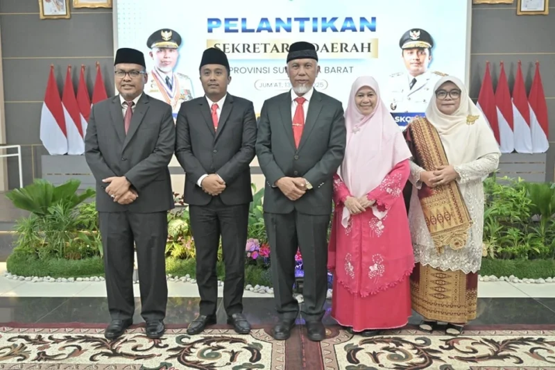 Sekda Sumbar Arry Yuswandi menegaskan komitmennya untuk segera bergerak cepat menghadapi tantangan strategis daerah. (Foto: adpsb)