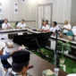 Wakil Wali Kota Pariaman, Mulyadi memimpin rapat teknis persiapan Event Pesona Budaya Hoyak Tabuik 2025, di ruang rapat BPKPD Kota Pariaman, Rabu (11/6/2025). (Foto: Kominfo Pariaman)