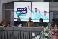Wali Kota Padang, Fadly Amran memimpin rapat koordinasi persiapan Festival Halal Week di Gedung Putih Rumah Dinas Wali Kota, Senin (16/6/2025). (Foto: Diskominfo Padang)