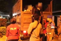 Satpol PP Padang menjaring remaja tanpa identitas dalam operasi pengawasan dan penertiban sejumlah tempat hiburan malam. (Foto: Humas Satpol PP Padang)