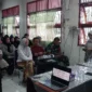 Dekan FK Unand, Dr. dr. Sukri Rahman, Sp.THT-BKL, Subsp.Onk (K), FACS, FFSTEd memberikan sambutan. (Foto: Diskominfo Padang)