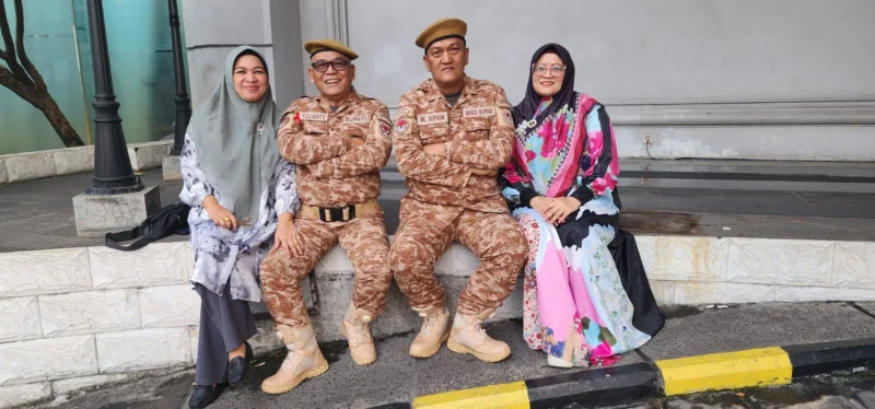 Bupati Pasbar Yulianto dan Wakil Bupati M. Ihpan mengikuti Retret Gelombang II di Kampus IPDN Jatinangor, Jawa Barat, pada 22–26 Juni 2025. (Foto: Diskominfo Pasbar)