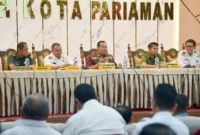 Wali Kota Pariaman Yota Balad memimpin rapat finalisasi event Tabuik 2025 di ruang rapat Balai Kota Pariaman, Rabu (25/6/2025). (Foto: Kominfo Pariaman)