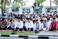 Pemko Pariaman menggelar Tabligh Akbar dalam rangka memperingati Tahun Baru Islam 1 Muharram 1447 H/2025 M di halaman Balai Kota Pariaman, Jumat (27/6/2025). (Foto: Kominfo Pariaman)