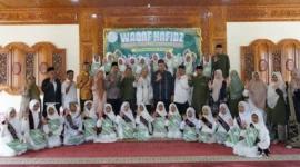 Wakil Bupati Ahmad Fadly menghadiri wakaf hafiz pertama Rumah Tahfiz Darussalam, Sabtu (28/6/2025). (Foto: Prokopim Padang)