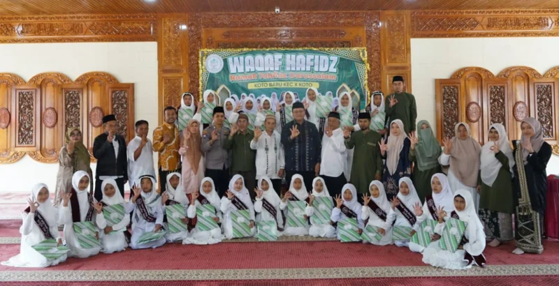 Wakil Bupati Ahmad Fadly menghadiri wakaf hafiz pertama Rumah Tahfiz Darussalam, Sabtu (28/6/2025). (Foto: Prokopim Padang)