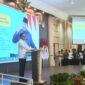 Menteri P2MI RI, Abdul Kadir Karding memberikan arahan di Auditorium Sumbar, Selasa (3/6/2025). (Foto: Prokopim Padang)