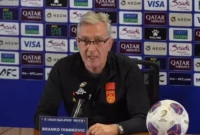Pelatih Timnas China, Branko Ivankovic dalam konferensi pers. (Foto: IG @ chinafootballassociation)