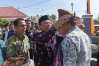 Wakil Wali Kota Padang Maigus Nasir menyambut kedatangan Tim Penilai Lomba Nagari/Desa dan Kelurahan Tingkat Sumbar Tahun 2025, Kamis (12/6/2025). (Foto: Prokopim Padang)