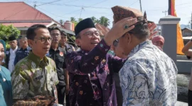 Wakil Wali Kota Padang Maigus Nasir menyambut kedatangan Tim Penilai Lomba Nagari/Desa dan Kelurahan Tingkat Sumbar Tahun 2025, Kamis (12/6/2025). (Foto: Prokopim Padang)