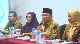 Wakil Wali Kota Padang, Maigus Nasir memimpin Rapat Penentuan Objek Pantau Kota Sehat Tahun 2025, di Fave Hotel Padang, Senin (30/6/2025). (Foto: Prokopim Padang)