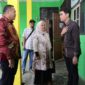 Wali Kota Pariaman, Yota Balad meninjau pelaksanaan tes akademik kerja sama dengan Telkom University (Tel-U) Bandung, Sabtu (14/6/2025). (Foto: Kominfo Pariaman)