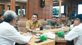 Bupati Solok Selatan, H. Khairunas bersama Dandim 0309/Solok Letkol Inf Reno Handoko menemui Dirjen KSDAE Kementerian LHK di Jakarta. (Foto: Pemkab Solsel)