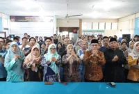 Wakil Wali Kota Padang Maigus Nasir membuka sosialisasi bahaya Napza di Aula Kantor Camat Pauh, Kamis (19/6/2025). (Foto: Diskominfo Padang)