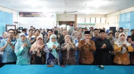 Wakil Wali Kota Padang Maigus Nasir membuka sosialisasi bahaya Napza di Aula Kantor Camat Pauh, Kamis (19/6/2025). (Foto: Diskominfo Padang)