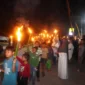 Ratusan warga Pila Tarok, Kecamatan Kuranji mengikuti pawai obor menyambut Tahun Baru Islam 1 Muharram 1447 H, Kamis (26/6/2025). (Foto: Diskominfo Padang)