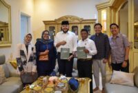 Wali Kota Padang Fadly Amran mendukung pelaksanaan Wardah Glowlympic Woman Fun Run 2025. (Foto: Prokopim Padang)