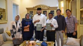 Wali Kota Padang Fadly Amran mendukung pelaksanaan Wardah Glowlympic Woman Fun Run 2025. (Foto: Prokopim Padang)