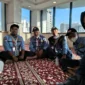 Petugas Kloter 15 (PDG 15) sukses dampingi 406 jemaah haji dengan layanan humanis dan sigap. (Foto: Ist)